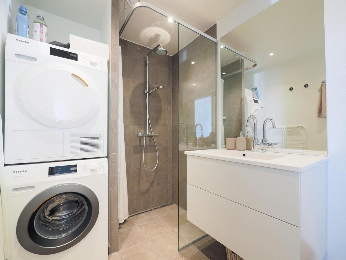 New Danish Design Flat - 10 Minutes To Centre Leilighet *